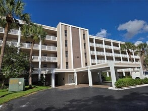 Building Photo - 1100 NW 87th Ave