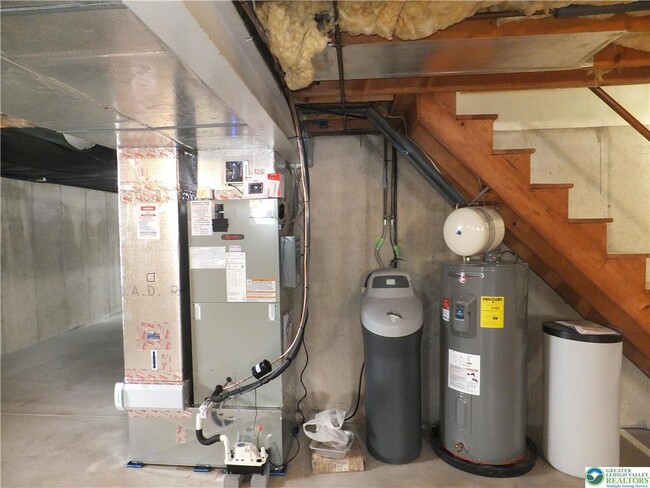 Building Photo - 1207 Kressler Rd