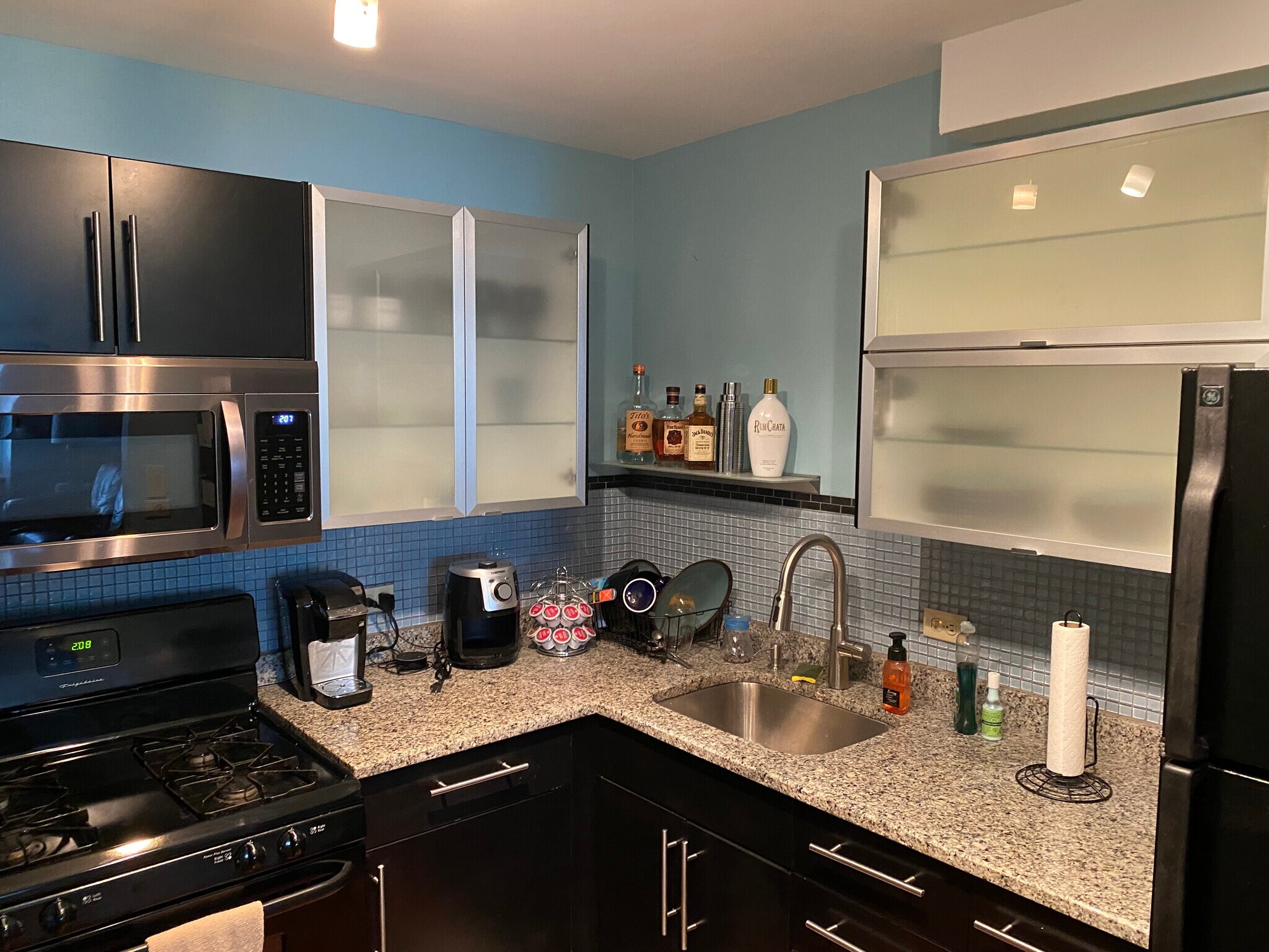 Building Photo - 400 E Randolph St