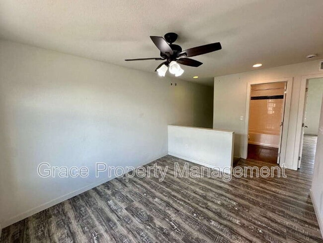 Building Photo - 10051 Belvedere Cir