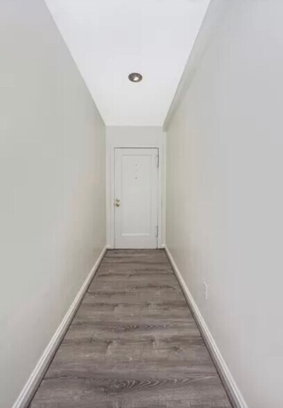 Building Photo - 7036 Strathmore St