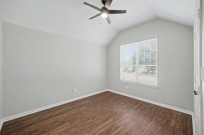 Building Photo - 13314 Enchanted Way