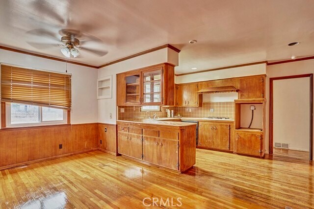 Building Photo - 2751 Batson Ave