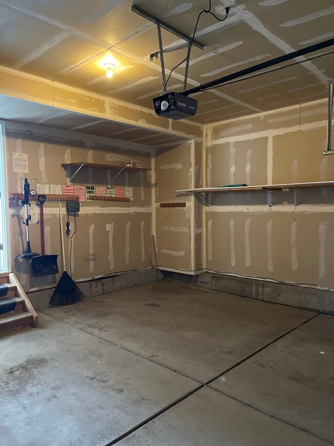 Building Photo - 5407 Rhyolite Way