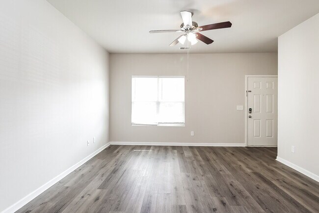 Building Photo - 6300 Paw Village Rd