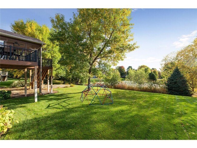 Building Photo - 8069 Enclave Bay