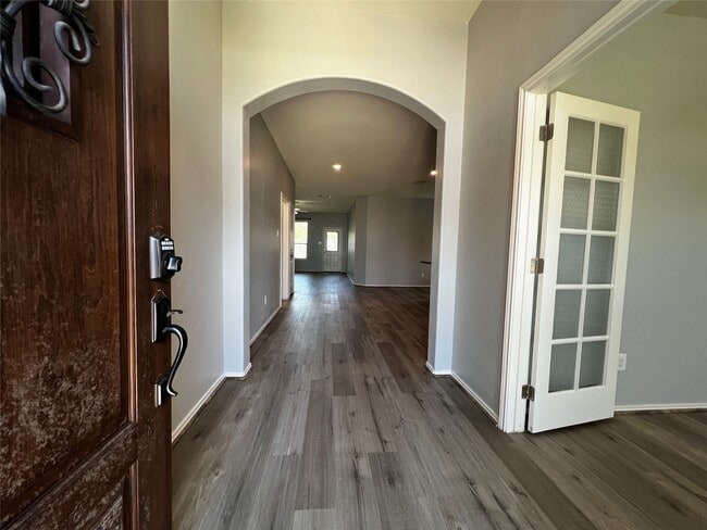 Building Photo - 20718 Laurel Rain Ct