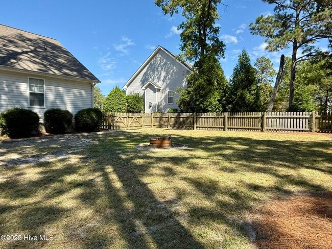 Building Photo - 135 Newington Way