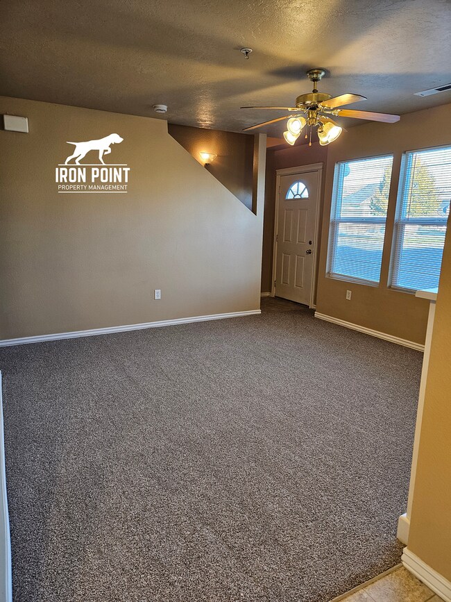 Building Photo - ELD4017