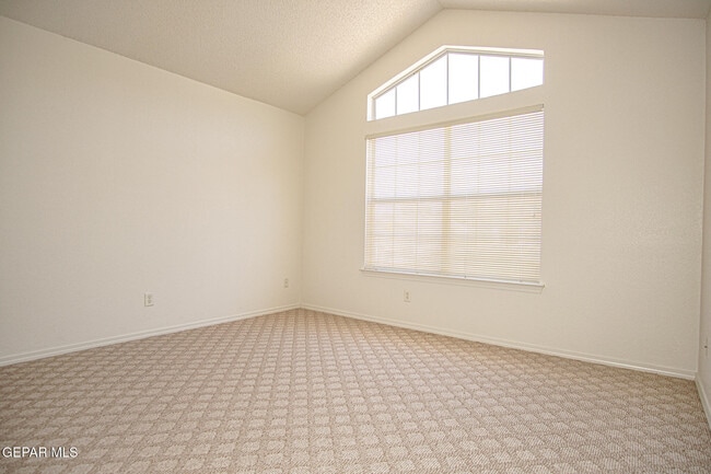 Building Photo - 6724 Dakota Ridge Dr