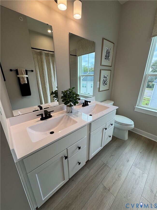 Building Photo - 8029 Lake Laurel Ln