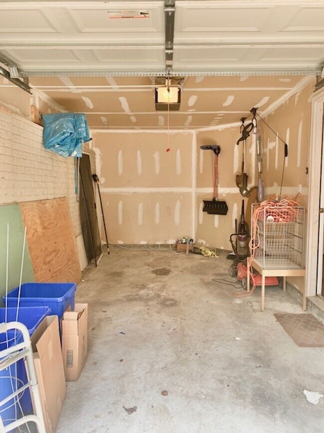 Building Photo - 18122 Truffle Ln
