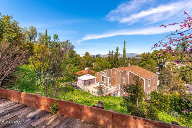 Building Photo - 5076 Escobedo Dr