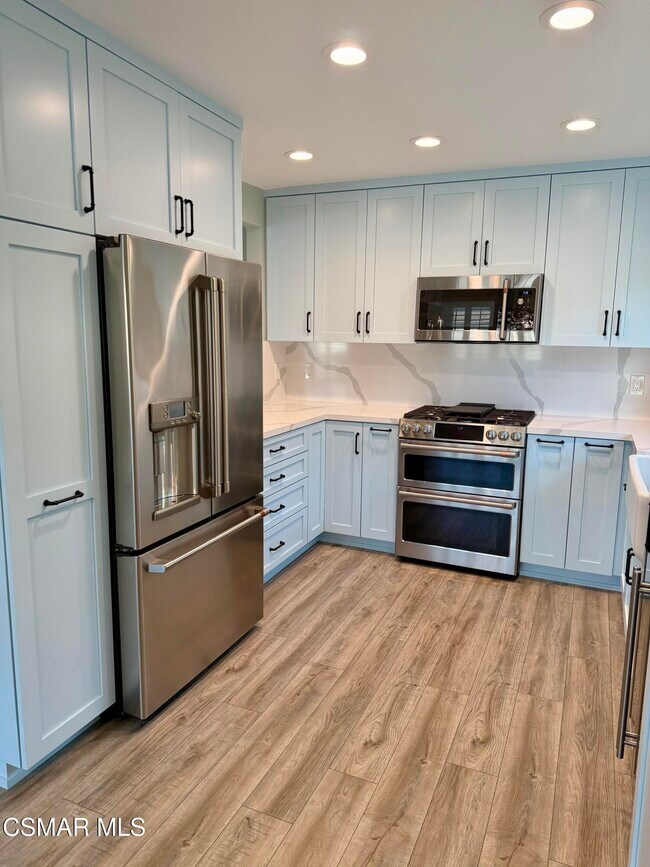 Building Photo - 3627 Summershore Ln