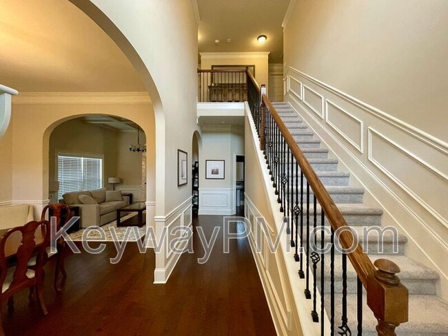 Building Photo - 1031 Dietrich Ln
