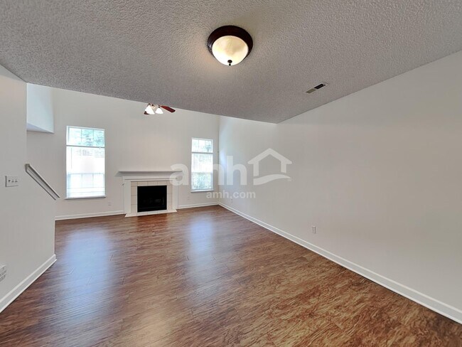 Building Photo - 4322 Wills Way