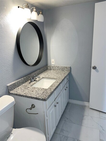 Building Photo - 8067 Meadow Road Unit 114D