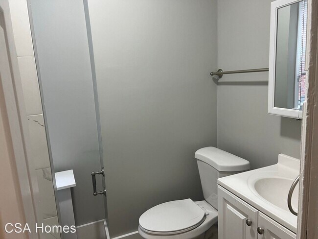 Building Photo - 3 br, 1.5 bath House - 952 S 8th St.