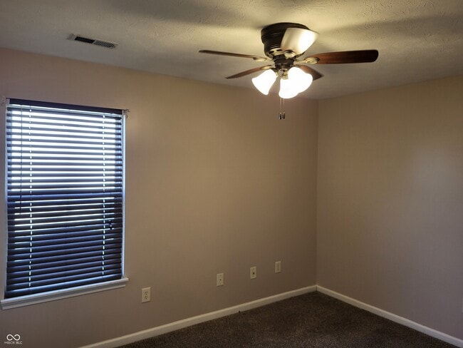 Building Photo - 2704 Winding Creek Ln