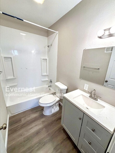 Building Photo - 1131 N Florissant Rd