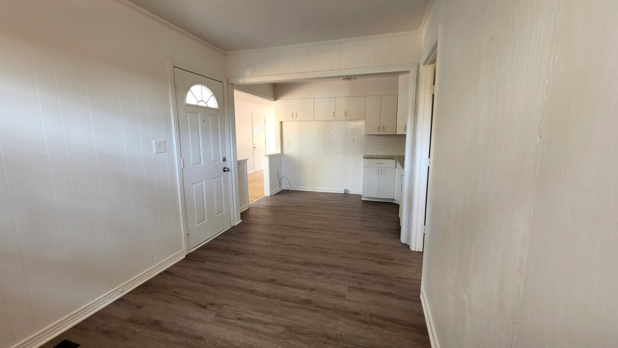 Building Photo - 153 Carol Dr