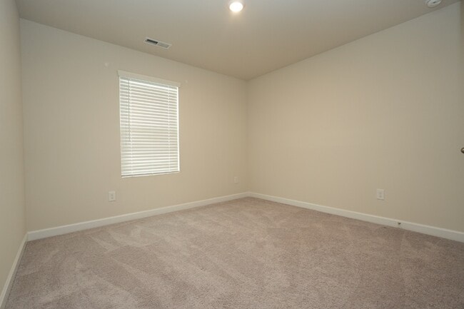 Building Photo - 12412 Larue Ln