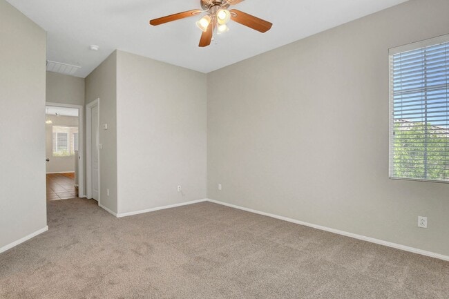 Building Photo - 3 Bedroom Split Level Home in Centennial H...