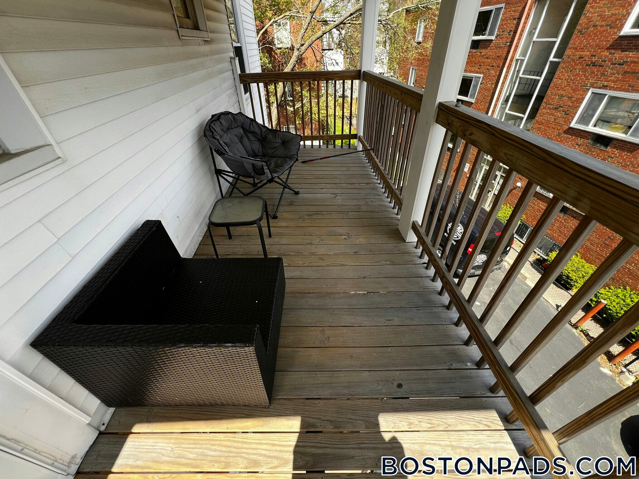 Building Photo - 208 Kelton St