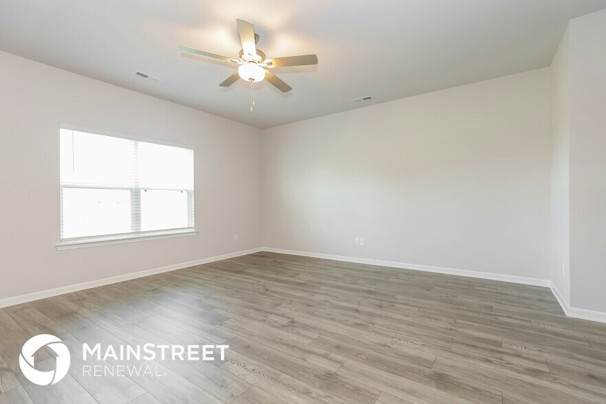 Building Photo - 2408 Curbow Dr