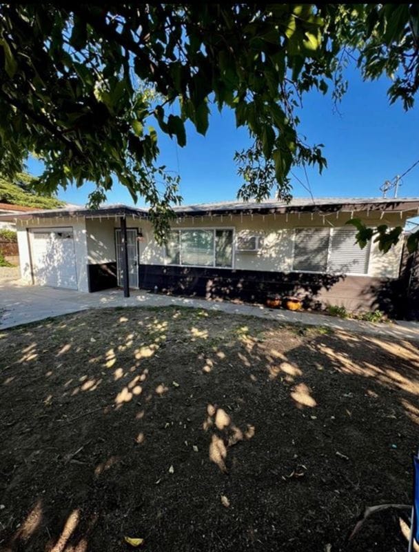 Primary Photo - 174 Maple Ave