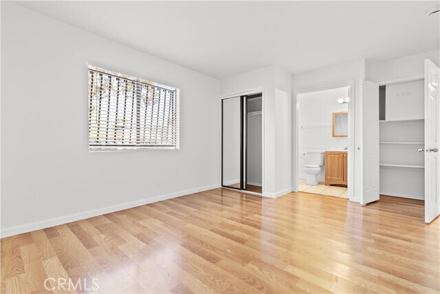 Building Photo - 5915 Woodman Ave