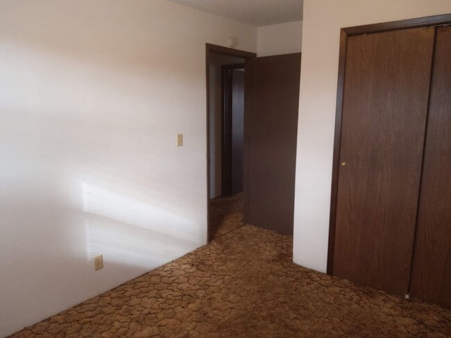 Building Photo - 3009 Mimosa St