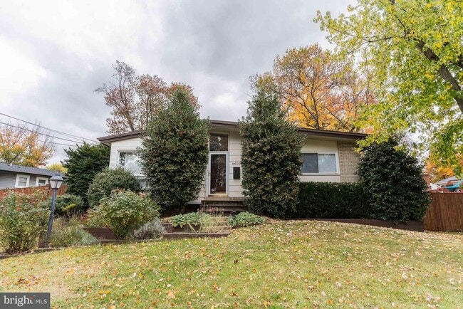 Building Photo - 6609 Bowie Dr