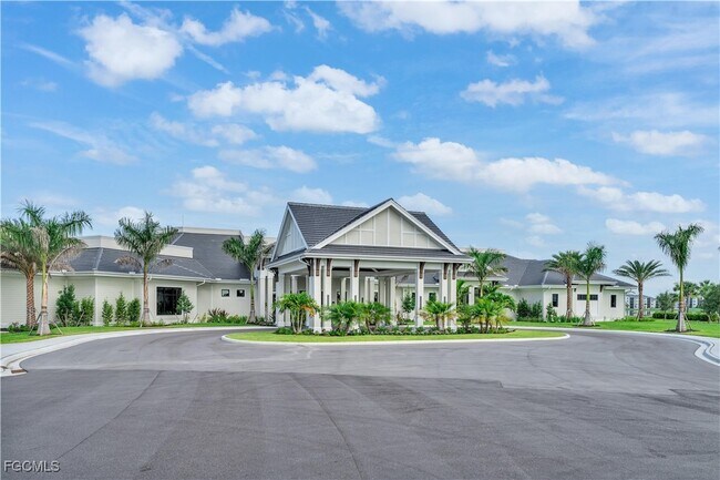 Building Photo - 43040 Greenway Blvd