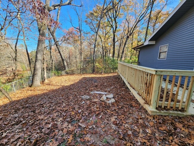 Building Photo - 8206 Dogwood Trail