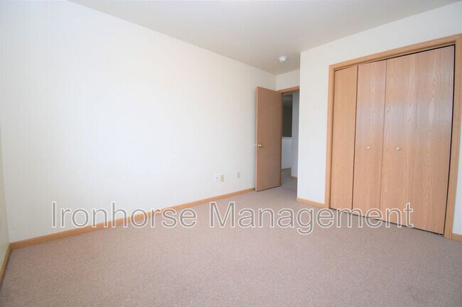 Building Photo - 2471 Wheeler Dr