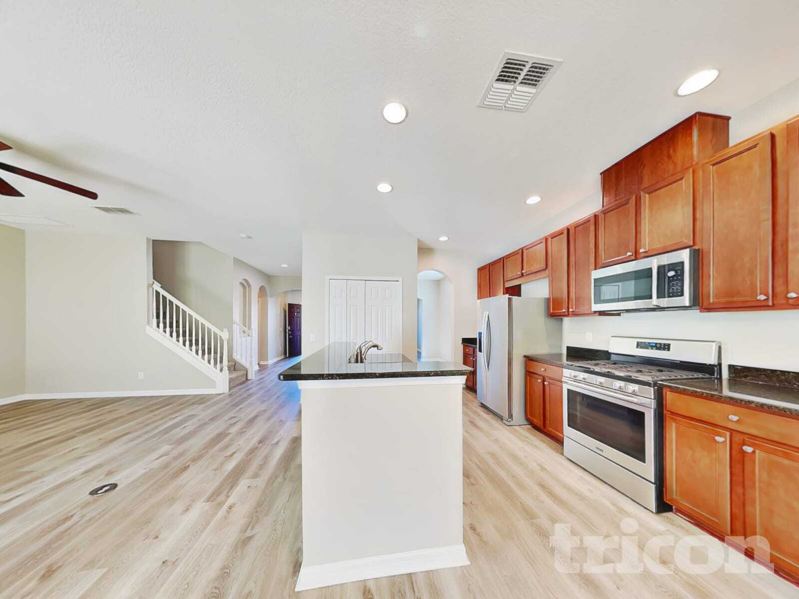 Building Photo - 19322 Sunset Bay Dr