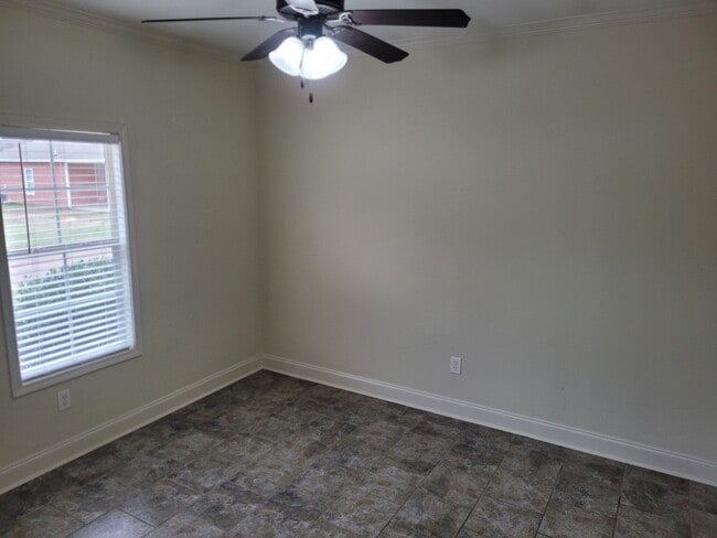 Building Photo - 378 Acadia Lp