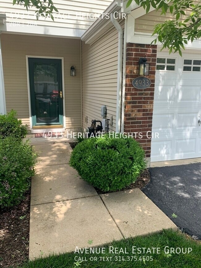 Building Photo - Beautiful 2 Bedroom