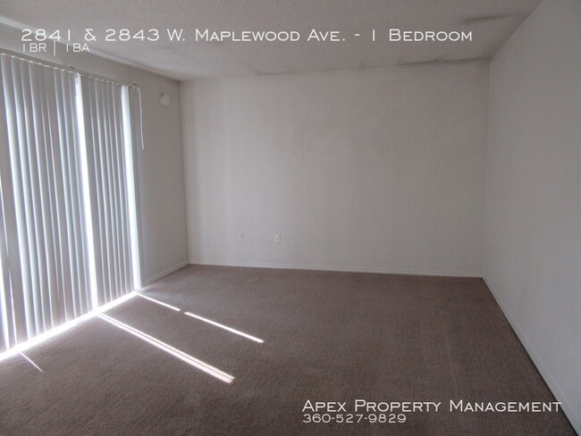 Building Photo - 2843-2843 W Maplewood Ave