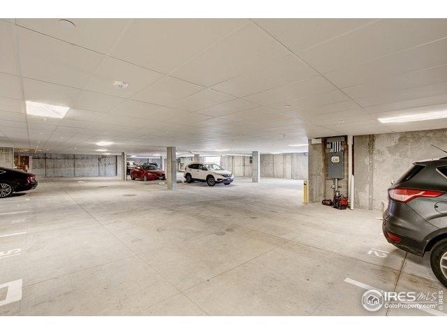 Secure garage - 401 Linden St