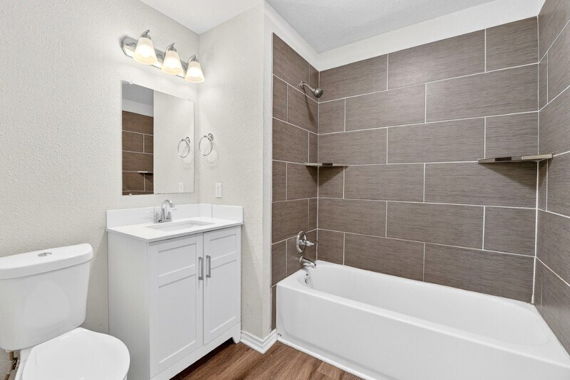 Building Photo - 317 Jones St