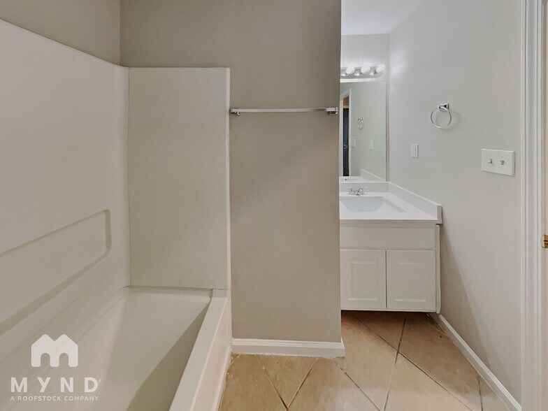 Building Photo - 3668 Jervis Ct