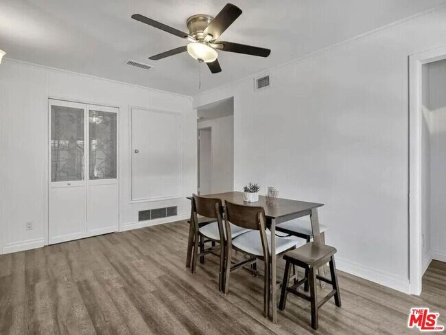 Building Photo - 28040 Ermine Pl