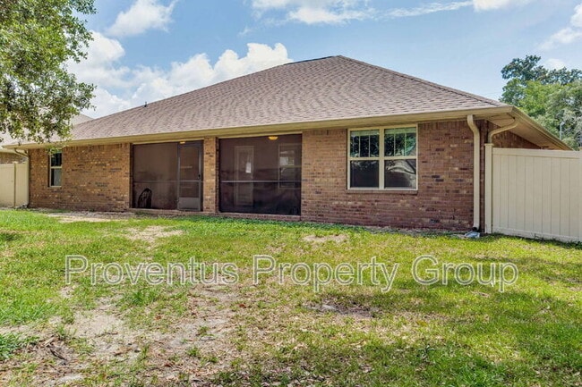 Building Photo - 3111 Hickory St