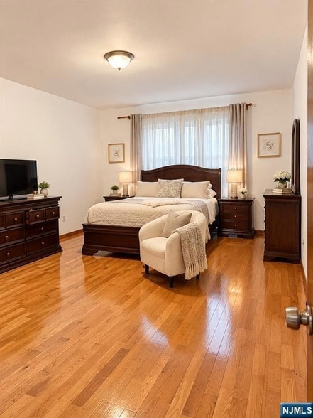 Building Photo - 131 Ray St