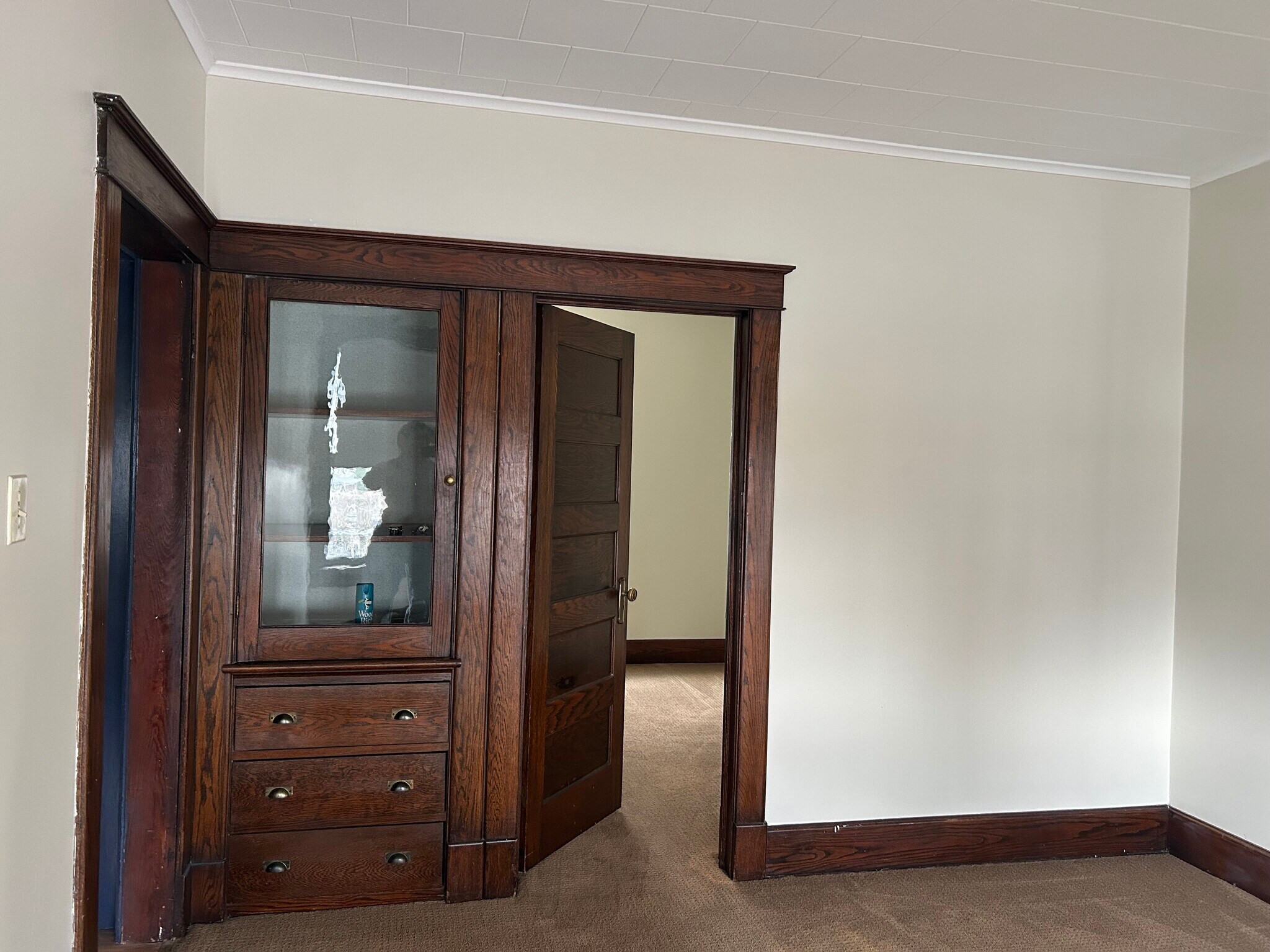 Building Photo - 2 Romeyn Ave