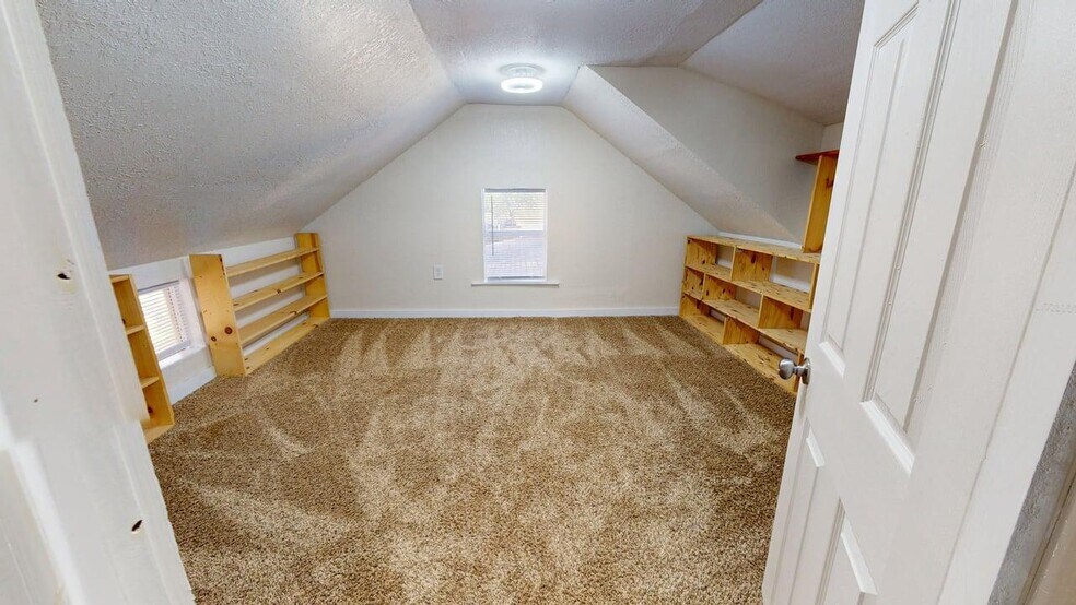 Building Photo - 112 S Chandler Ave