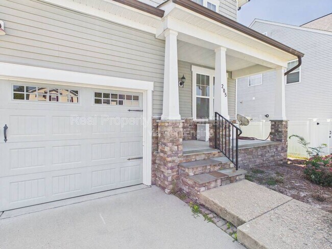 Building Photo - 205 Cheeseman Rd