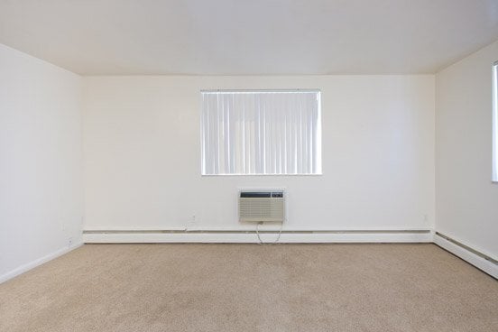 Building Photo - Bristol Square